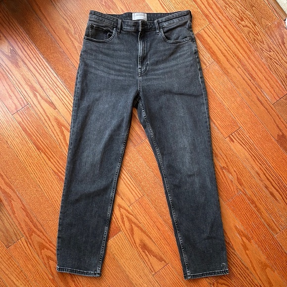 Everlane High Rise Straight Jean in Washed Black - Picture 3 of 7